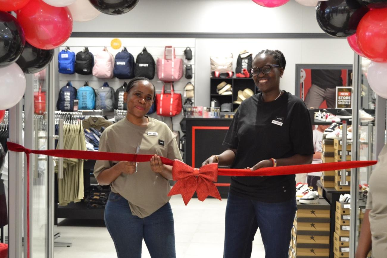 Ribbon-cutting ceremony by Soviet Denim at the President Square Vaal Shopping Centre relaunch